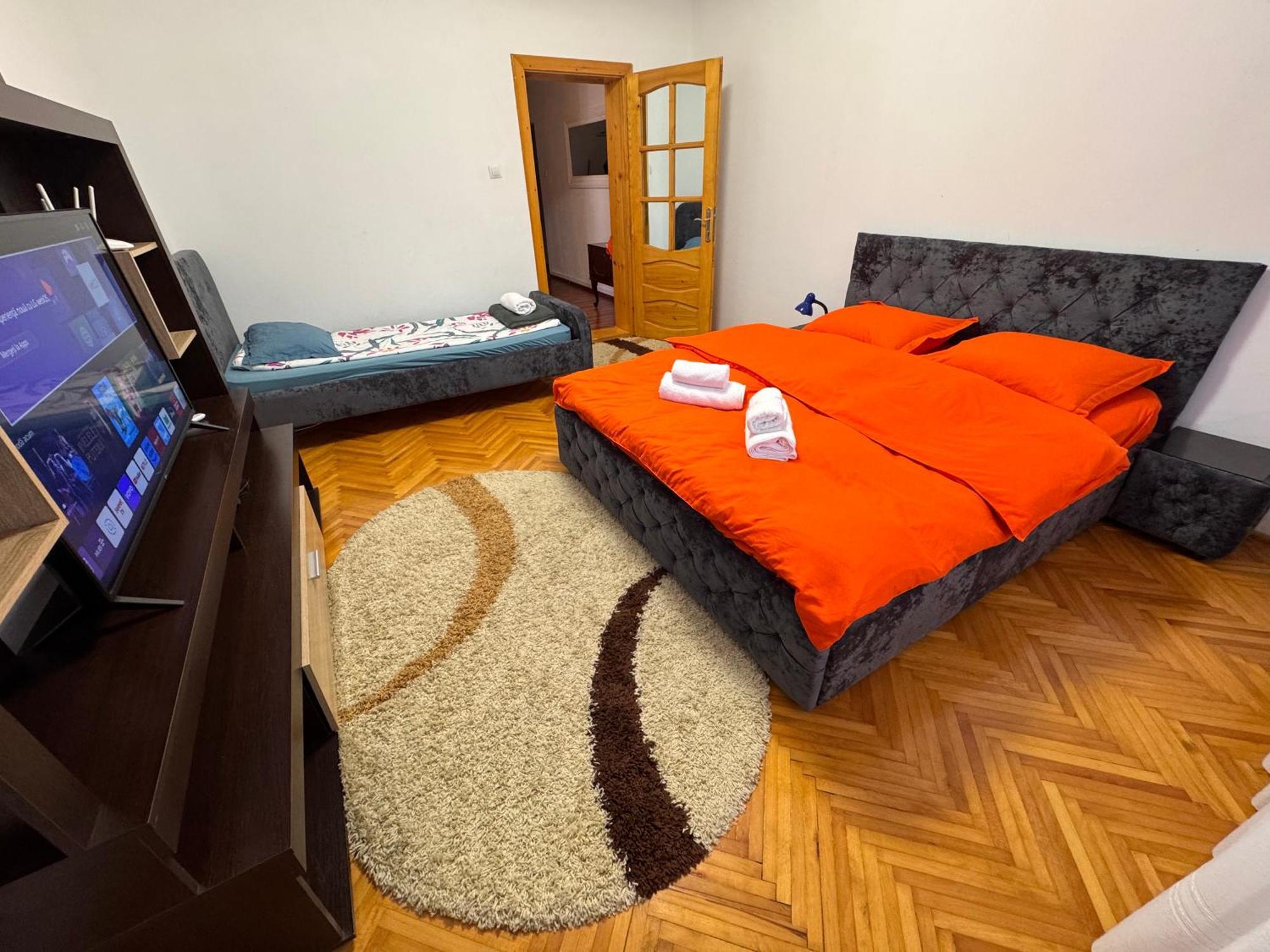 Linen Tree Apartment Baile Herculane Luaran gambar